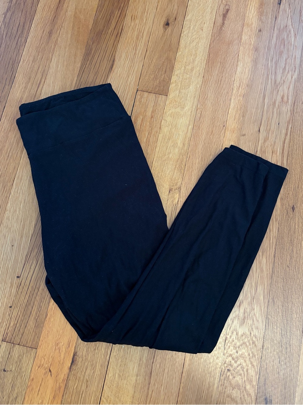 Black leggings